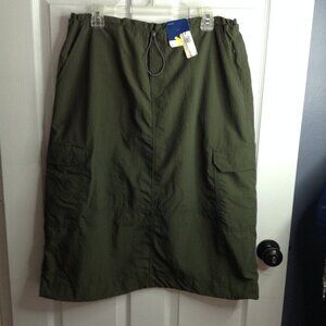NWT Old Navy "L" Olive Green, Quick Dry, Tennis Court, Pickleball, Casual Chic